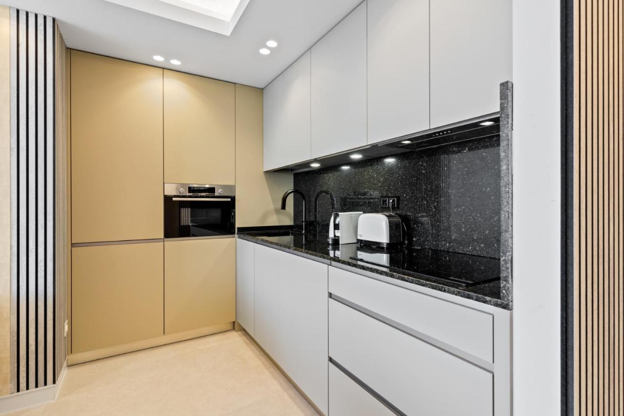 Апартаменты Fully Renovated Frontline Flat Марбелья Экстерьер фото